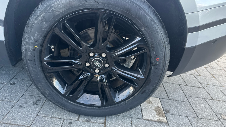 Land Rover Range Rover Velar 2.0 D200 SE 5dr Auto Diesel Estate